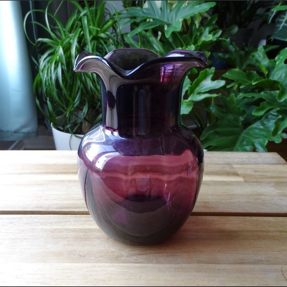 Purple Glass Vase - Picture 1 of 3
